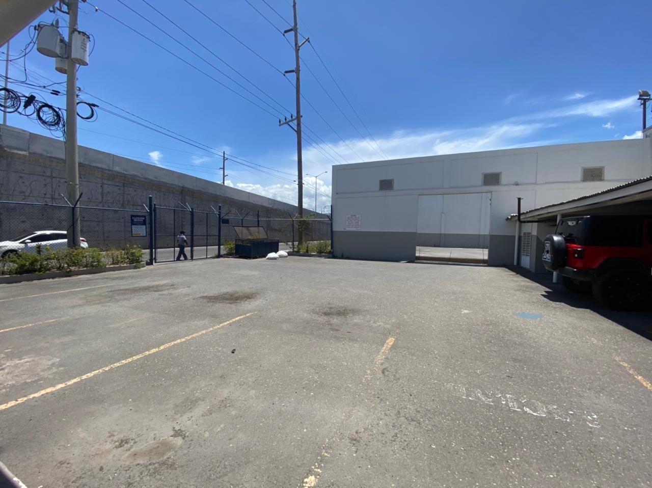 Offices / Commercial Bldg For Sale HAGLEY PARK ROAD, Kingston 11