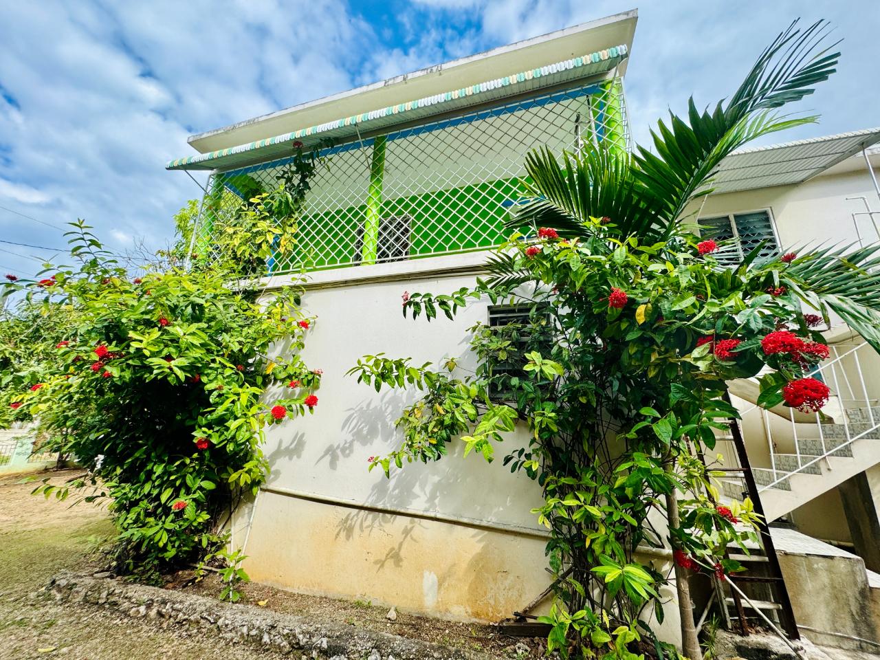 House For Sale CORAL GARDEN, MONTEGO BAY, Montego Bay 398,000 Keez
