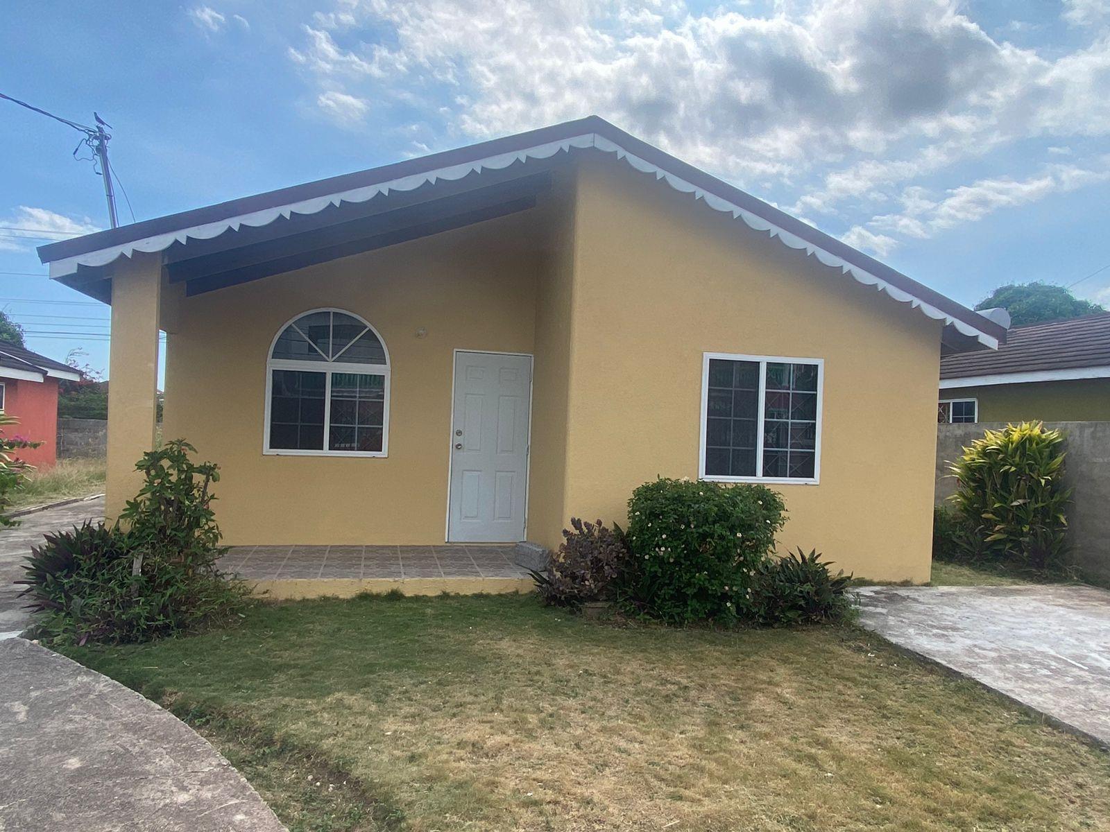 House For Sale DOLPHIN CRESCENT, Old Harbour 22,000,000 Keez