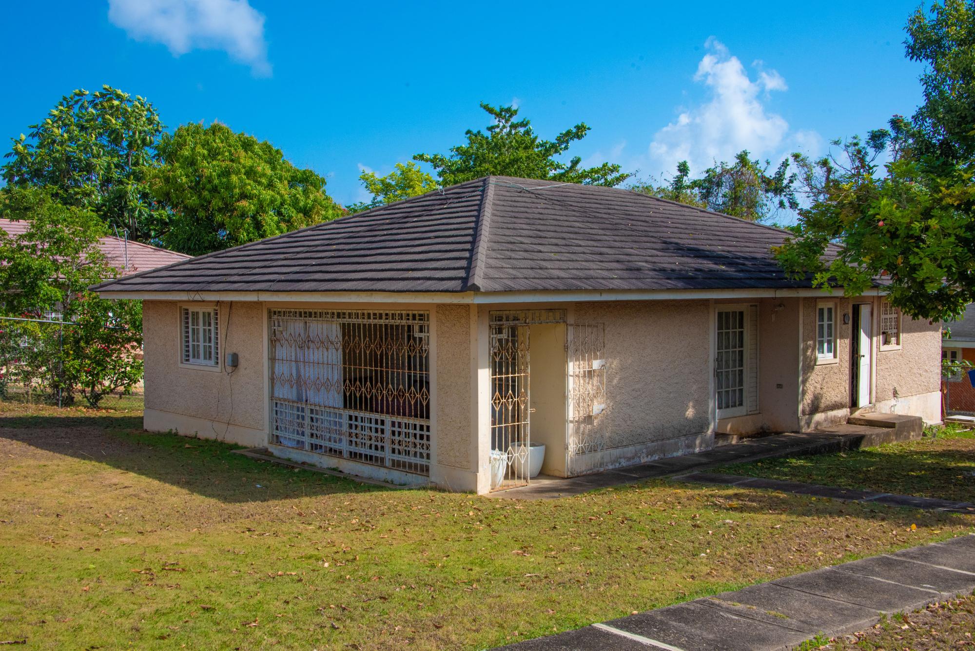 House For Sale FARM HILL ROAD, Ocho Rios 290,000 Keez