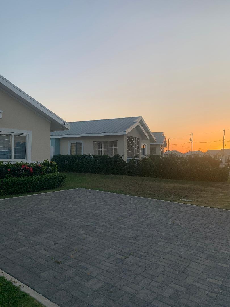 House For Rent OCEAN POINTE, LUCEA, HANO, Lucea 1,500 Keez