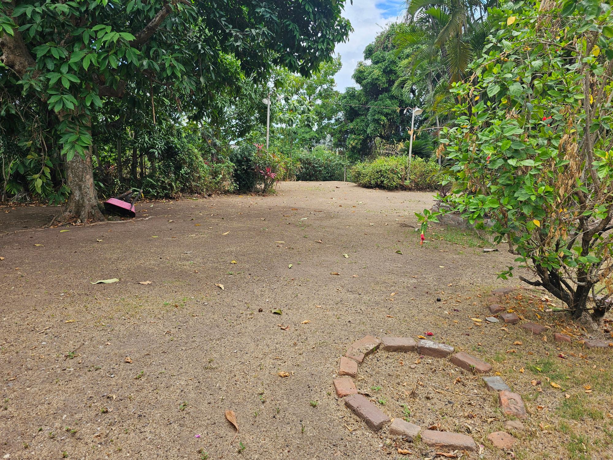 House For Sale EWART DRIVE CHERRY GARDE, Cherry Gardens 2,000,000