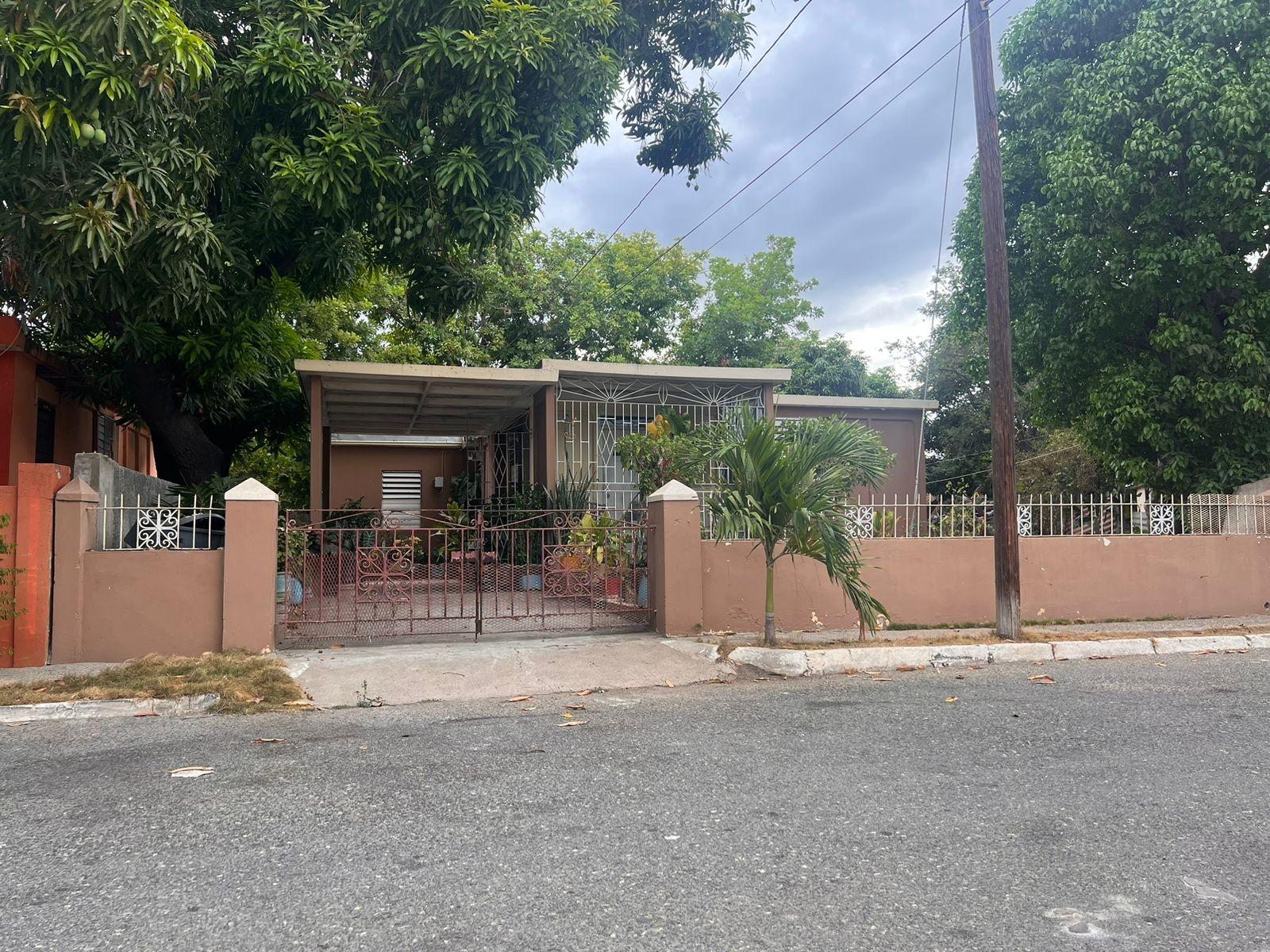 House For Sale PORTMORE DRIVE, PASSAGE F, 1857 18,500,000 Keez