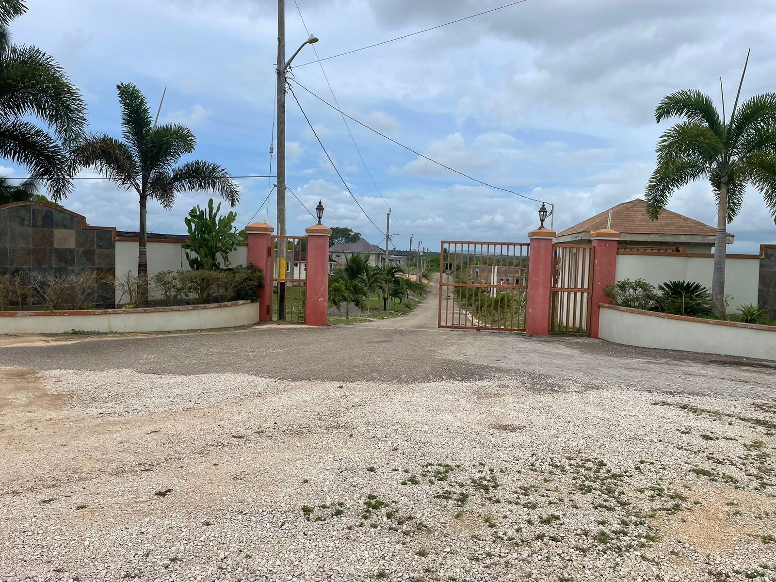 Residential Lot For Sale RIVER RIDGE ESTATE, 2585 6,000,000 Keez