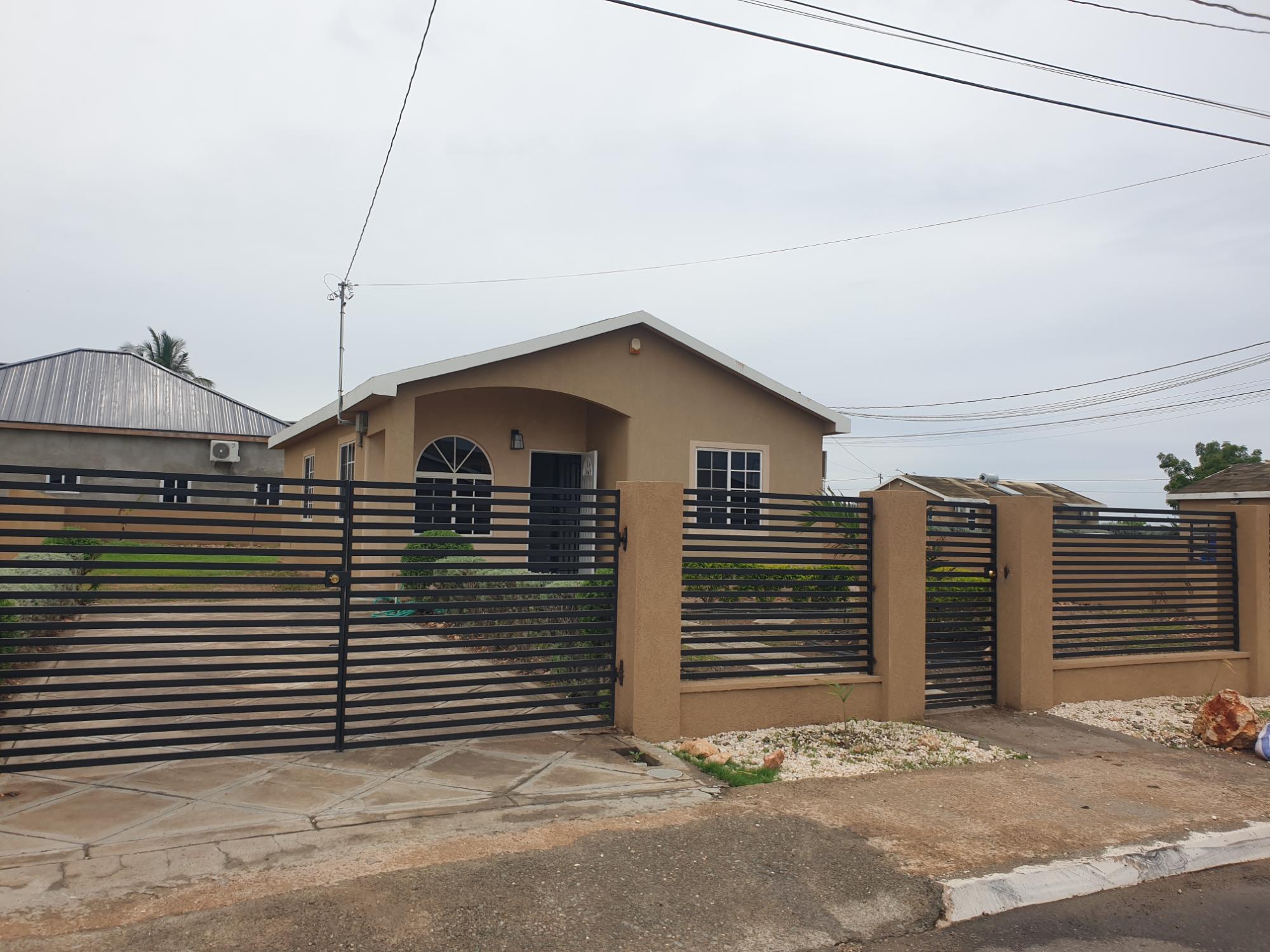 House For Rent PHOENIX PARK VILLAGE, Phoenix Park 120,000 Keez