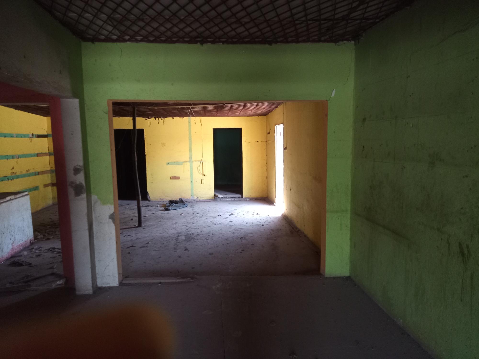 Offices / Commercial Bldg For Sale DENBIGH CLARENDON., May Pen