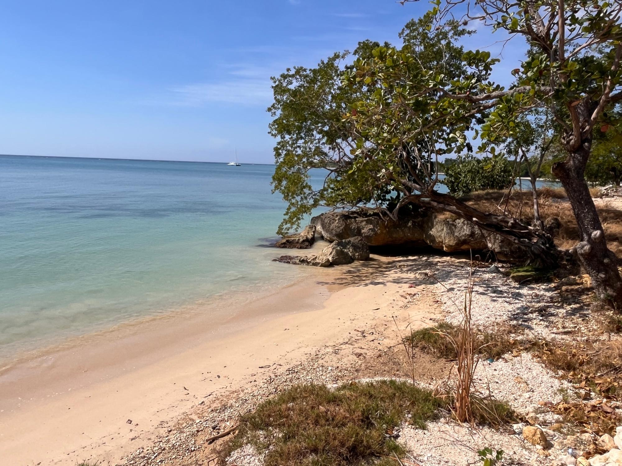 Residential Lot For Sale WHITE HOUSE BEACH CLUB, 1350 220,000 Keez