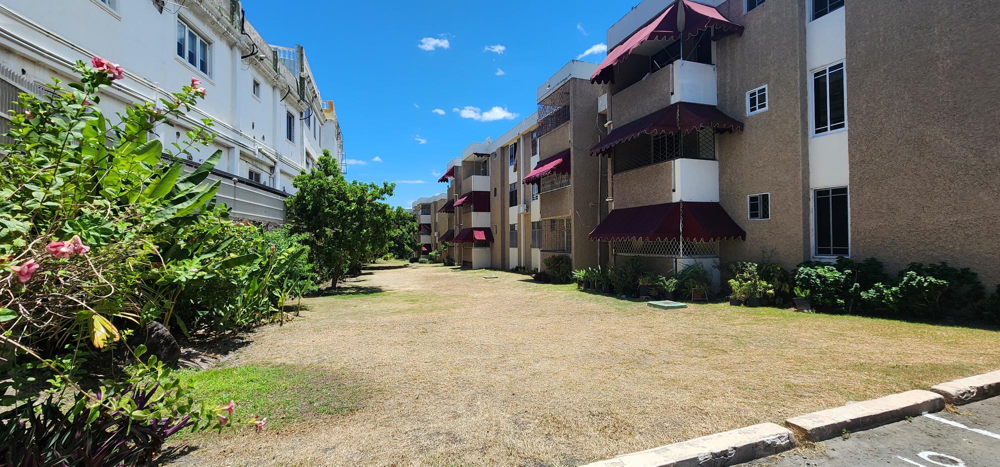 Apartment For Rent SURBITON COURT, Kingston 10 740 Keez