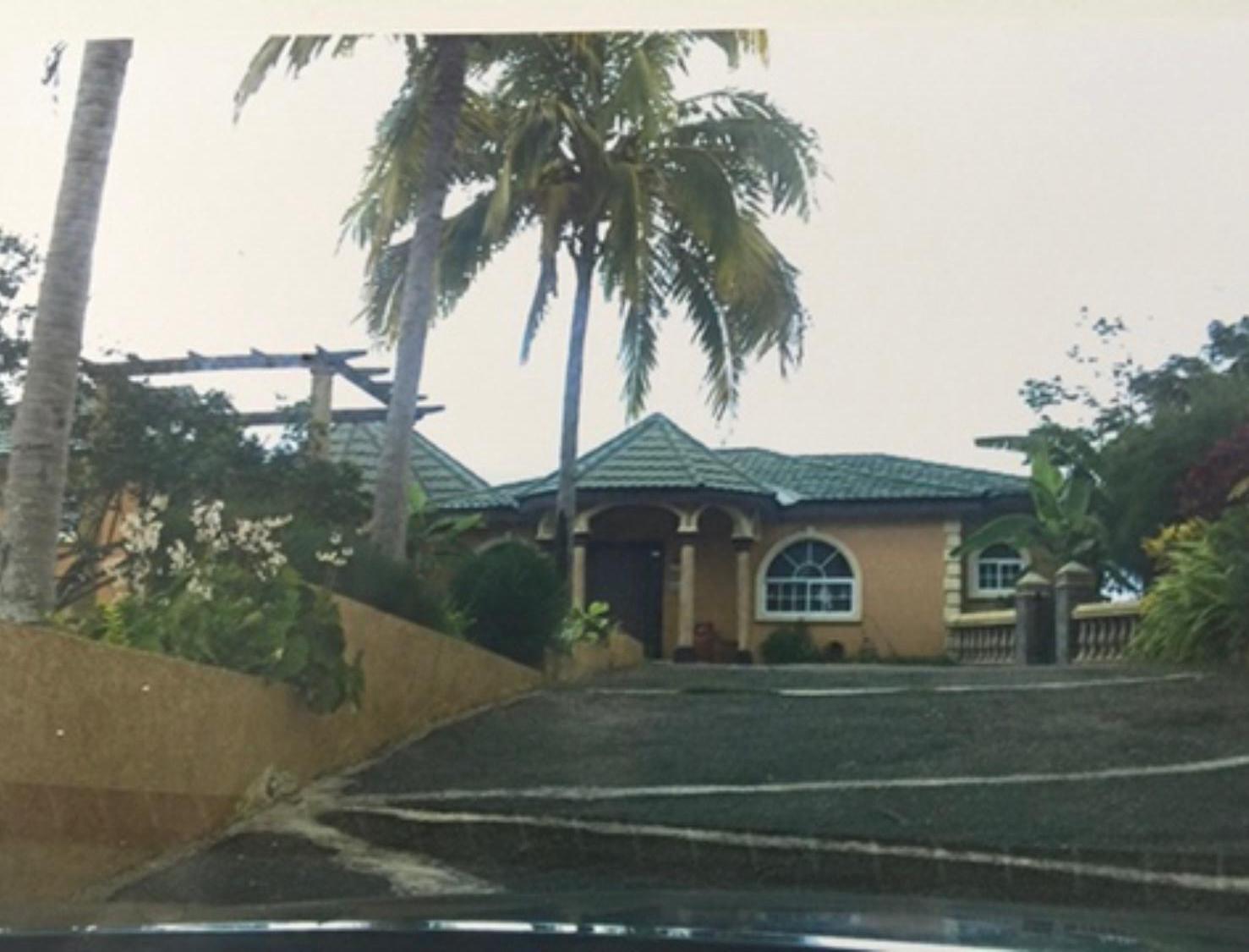 House For Rent DUNSINANE, 1961 1,100 Keez