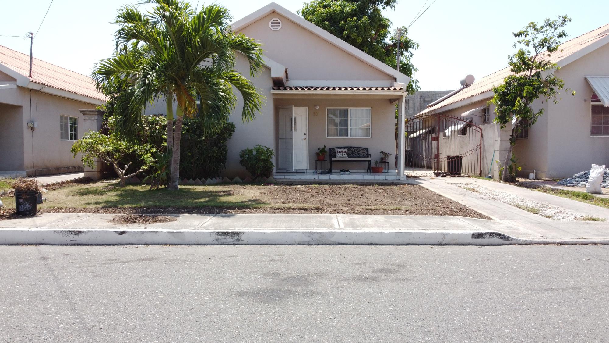 House For Rent CARIBBEAN ESTATE, Caribbean Estates 1,300 Keez