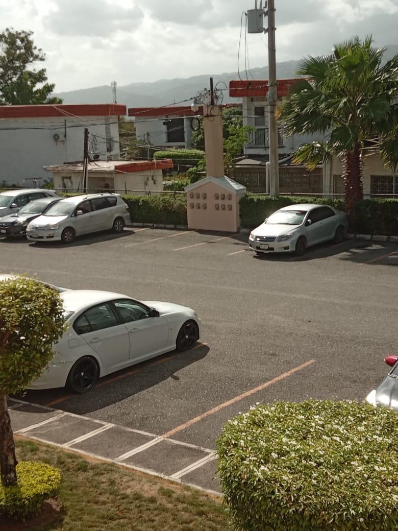 Apartment For Rent WINCHESTER ROAD, Kingston 10 1,300 Keez