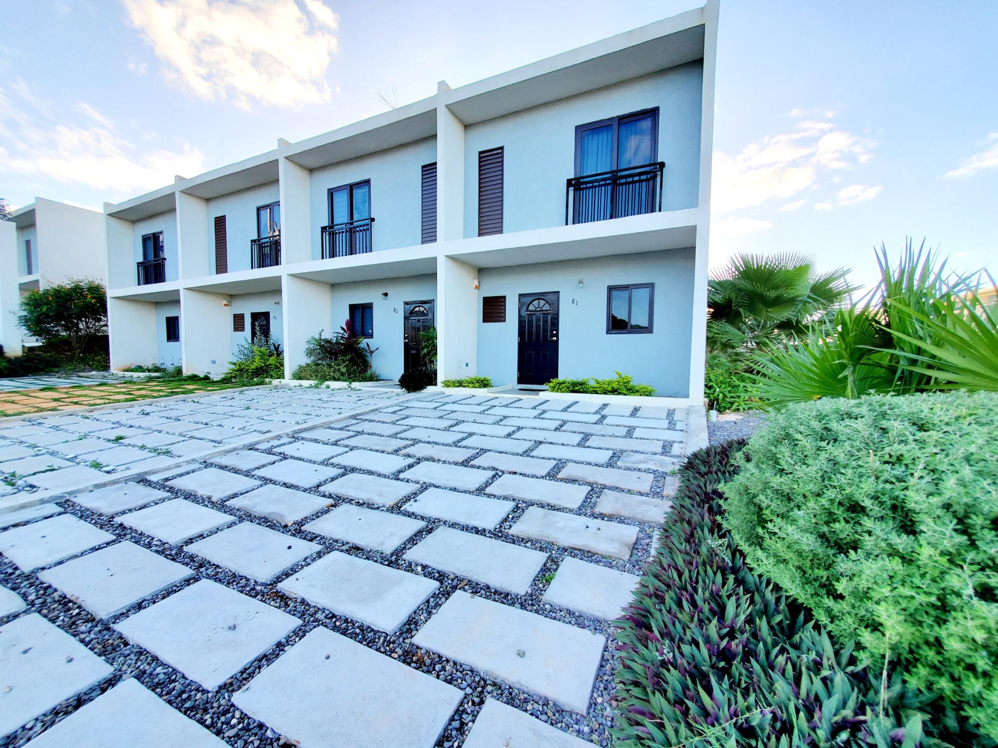 Townhouse For Rent CAMELOT, DISCOVERY BAY, Discovery Bay 125,000 Keez