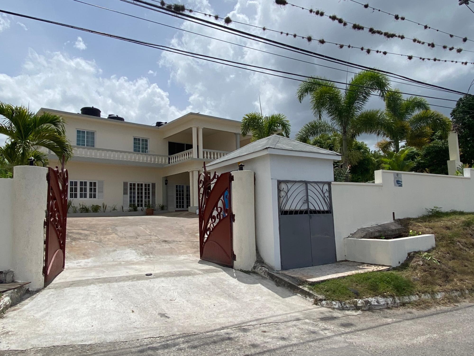 House For Sale SKYLINE DRIVE, Kingston 6 2,500,000 Keez
