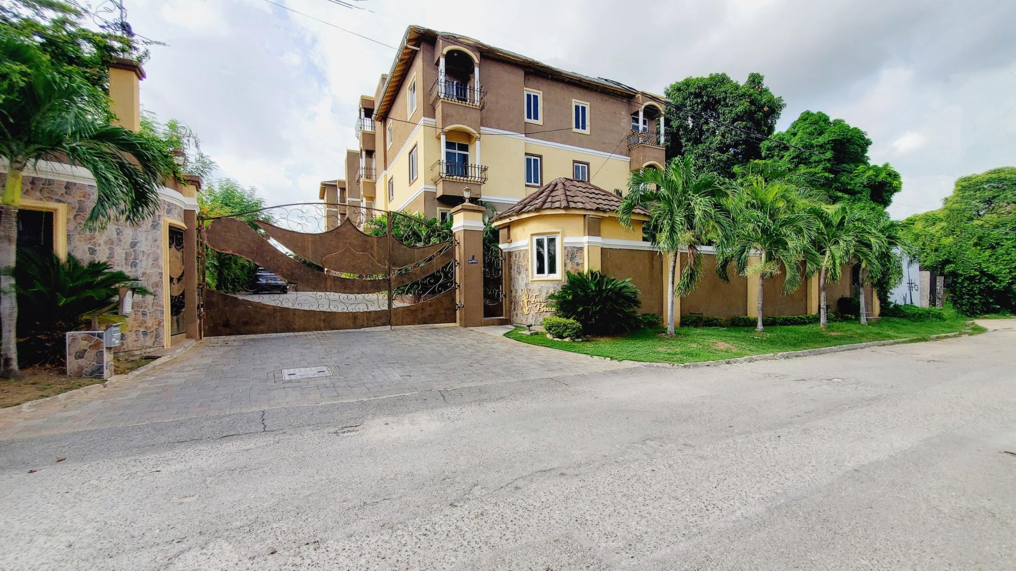 Apartment For Sale WASHINGTON DRIVE, Kingston 10 32,500,000 Keez
