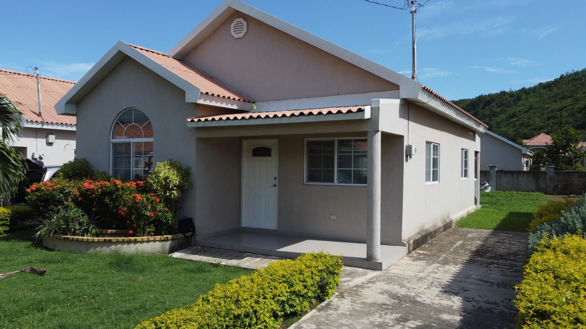 House For Rent CAYMANAS COUNTRY CLUB EST, Caymanas Estates 150,000
