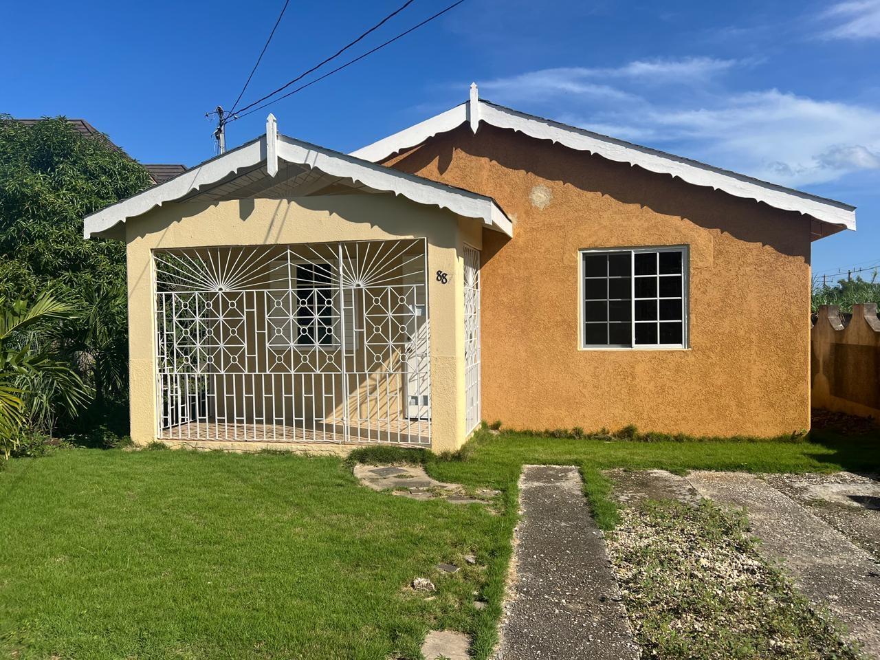 House For Rent MEADOWS OF IRWIN, Montego Bay 100,000 Keez
