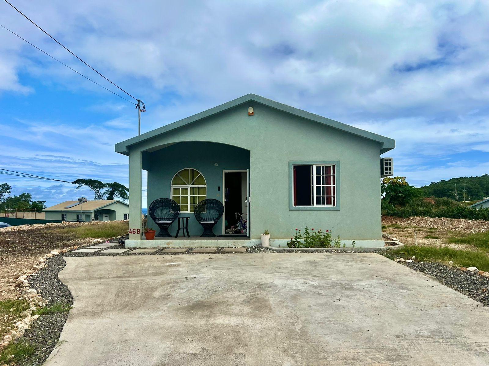 House For Rent CAMELOT VILLAGE, Discovery Bay 800 Keez