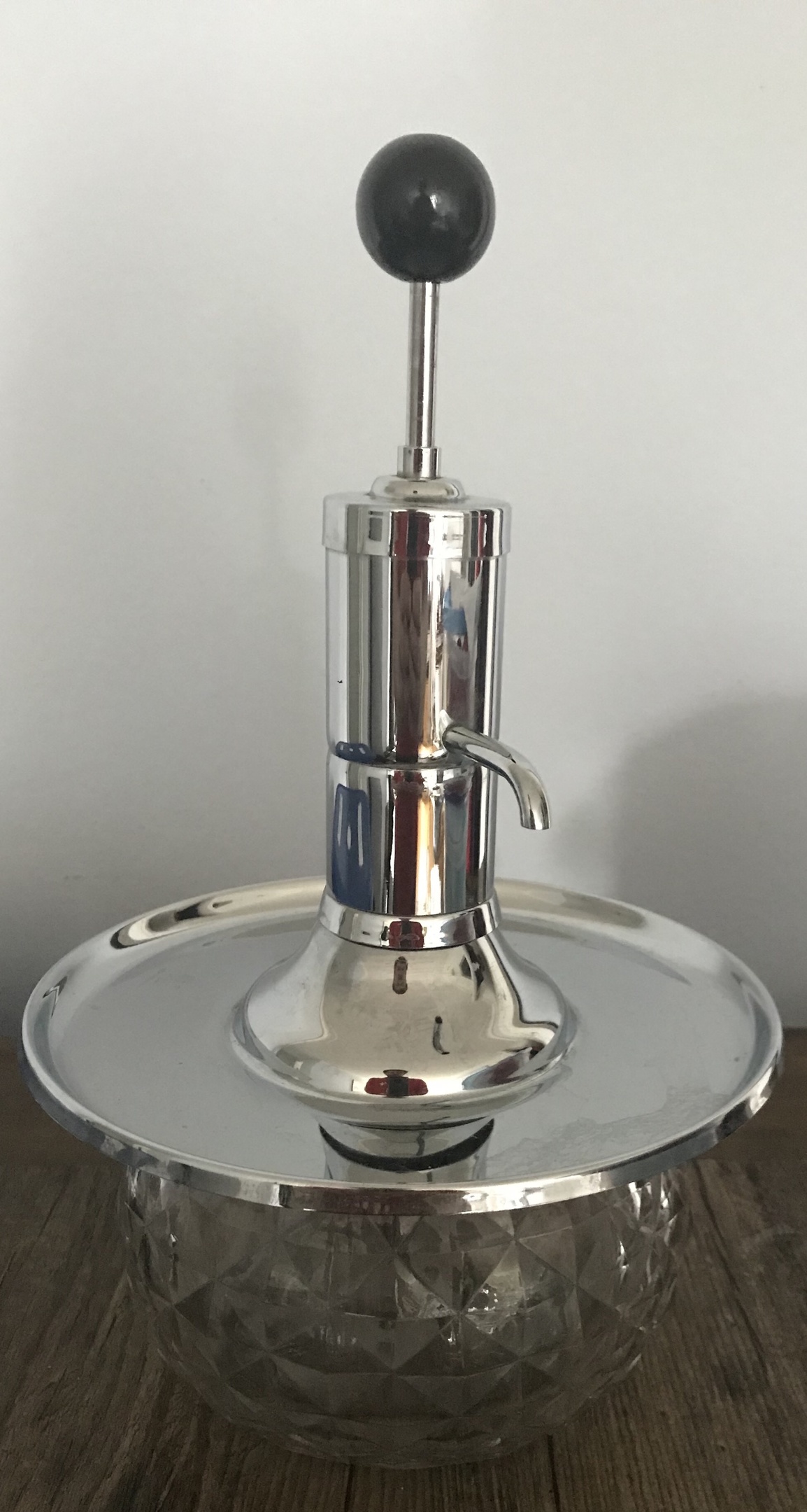 Park Sherman dispenser. Collectors Weekly