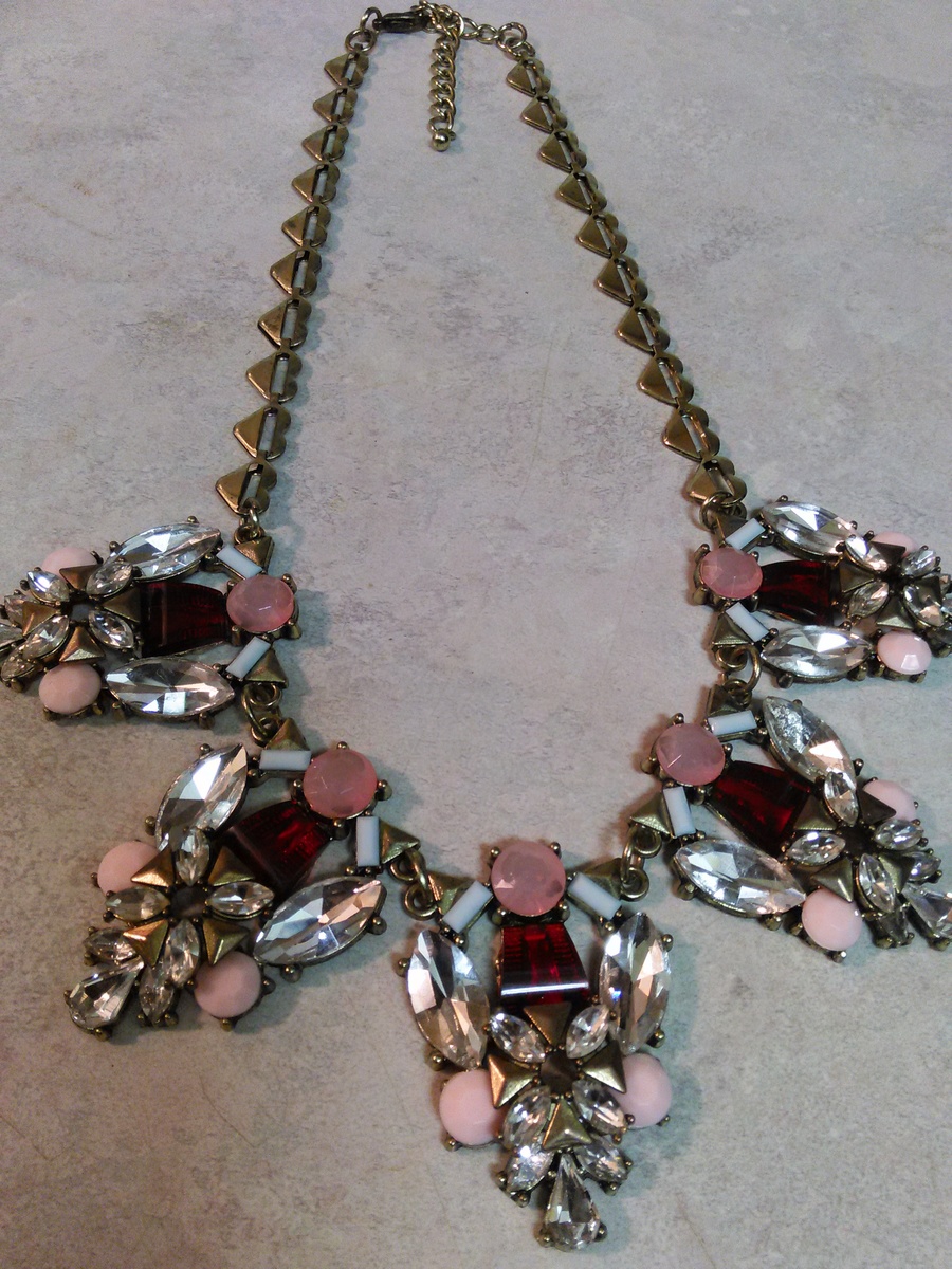 COSTUME JEWELRY NECKLACE Collectors Weekly