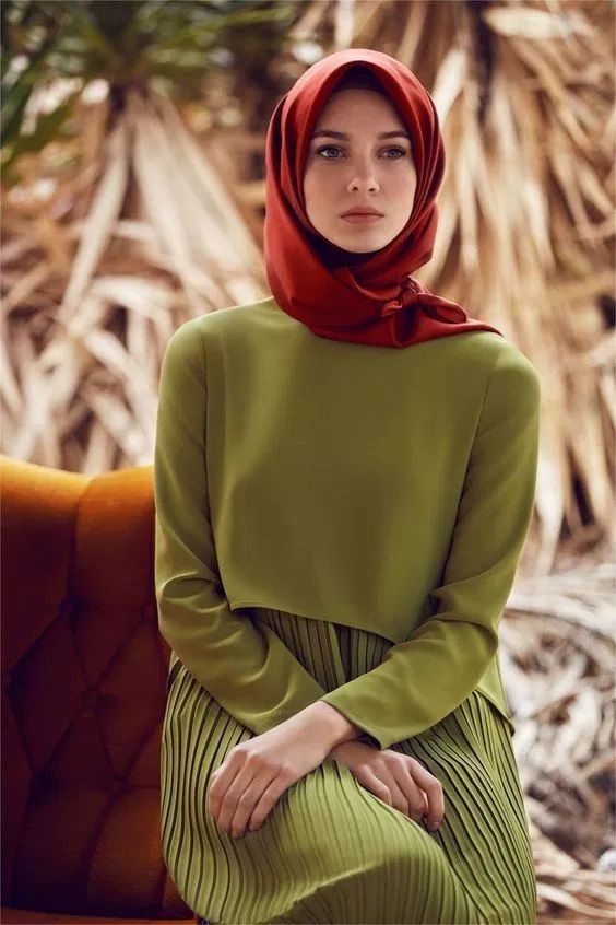 8 Warna Hijab Cocok untuk Kulit Kuning Langsat Womantalk