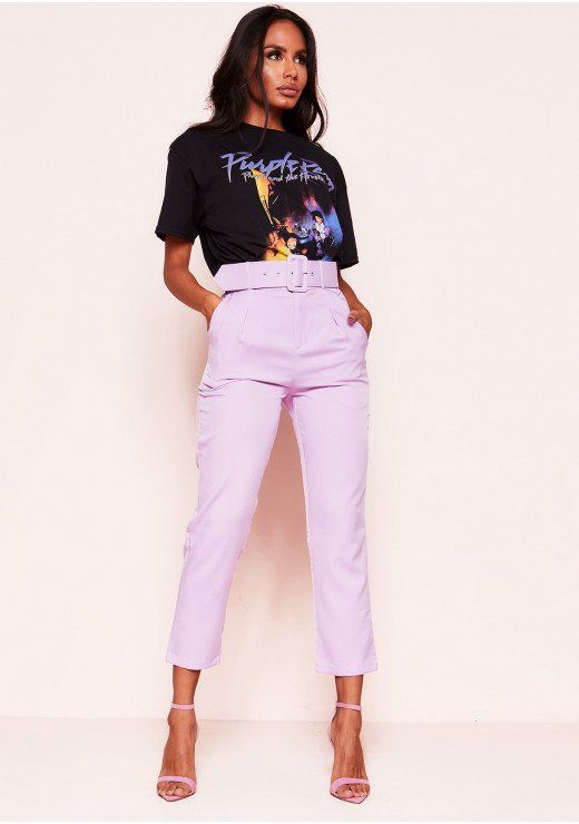 8 Model Atasan yang Cocok Untuk Celana Warna Ungu Lilac