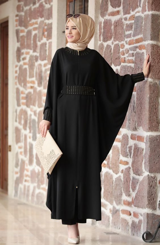 8 Tips Pilih Warna Hijab Untuk Baju Kondangan Hitam Womantalk