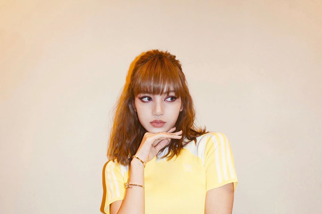 Lisa Blackpink Terima Penghargaan 1 Juta Subscriber, Ini 5 Idola Korea
