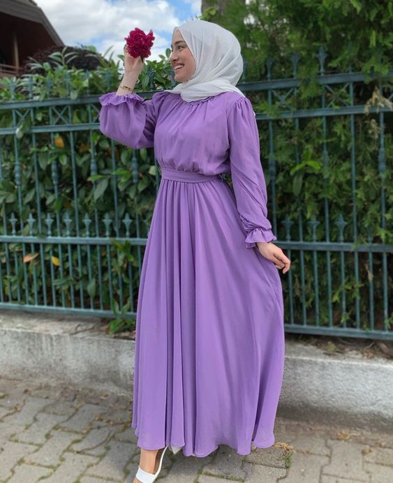 9 Warna Yang Cocok Dipadukan Dengan Outfit Ungu Muda Womantalk