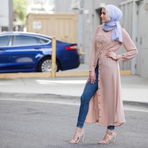 9 Padu Padan Hijab Dengan Skinny Jeans Stylish dan Sopan Womantalk