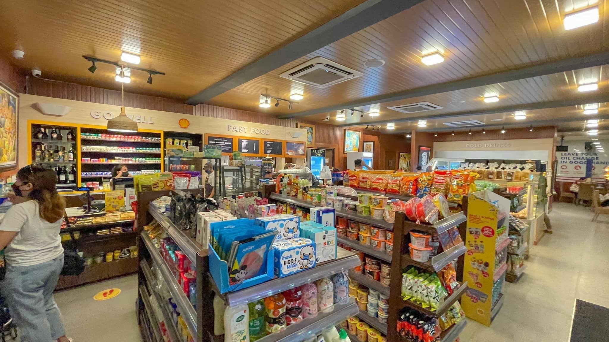 Shell Robinsons Mobility Station The First Ever GalleryThemed Gas