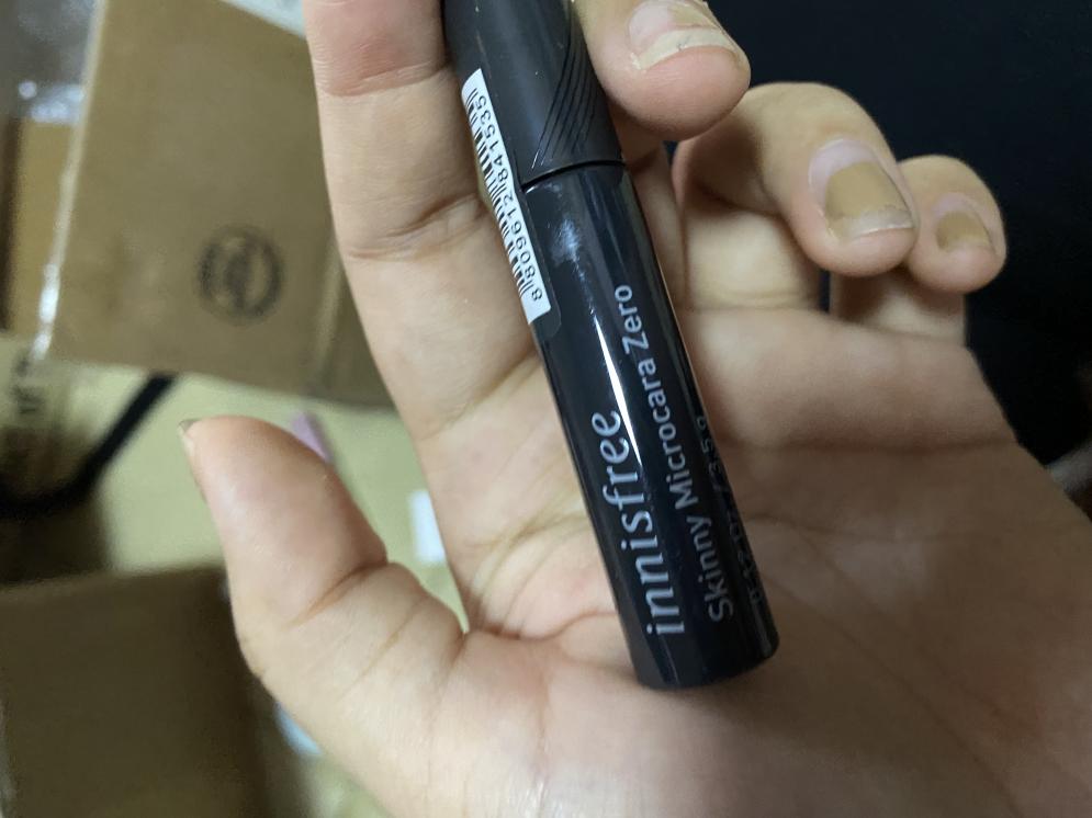 Innisfree Skinny Microcara Zero (2 Colors)