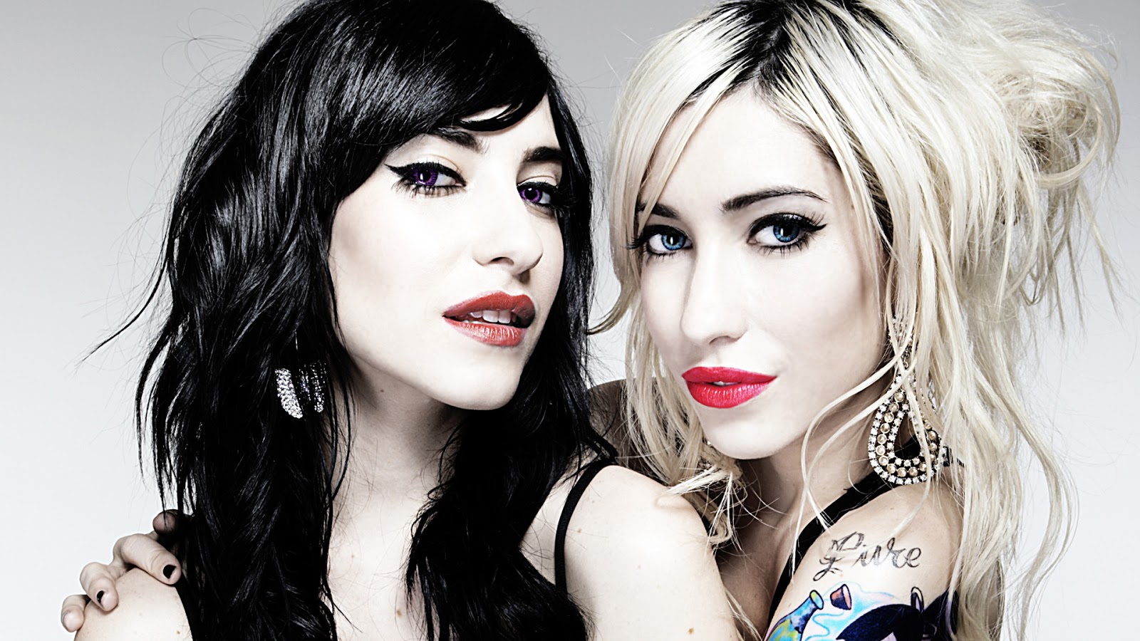 Human is the upcoming fifth studio album by australian duo the veronicas.it is scheduled to be released on 25 june 2021, just under a month after their fourth album godzilla, which is their first album since the veronicas (2014). Hold On To Your MySpace Hairspo Because The Veronicas Are ...