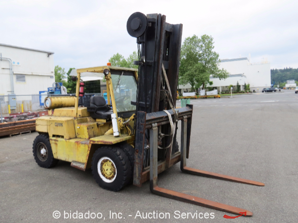 Clark Clarklift C500Y110 Rough Terrain 10,000 LB Forklift Lift Truck