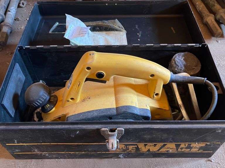 DeWalt Heavy Duty Planer with Case - Apexx Auctions