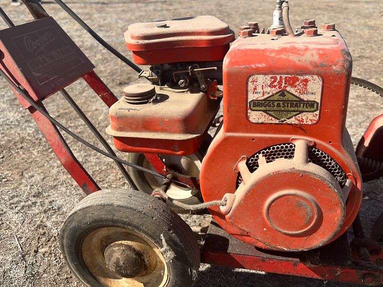 Cooper Edge n Trim Edger w/Briggs & Stratton Engine Assiter Auctioneers