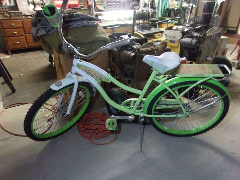 HUFF PANAMA JACK BICYCLE GREEN & WHITE Bentley & Associates, LLC