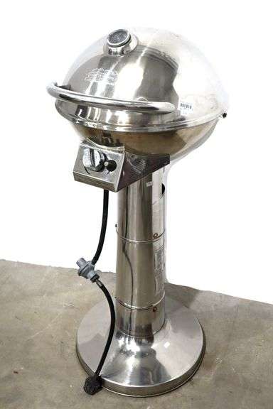 Masterbuilt Veranda Pedestal Gas Grill - Bunting Online Auctions