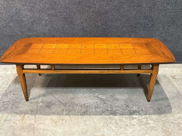 MidCentury Modern Lane Coffee Table With Inlaid Walnut Burl Style