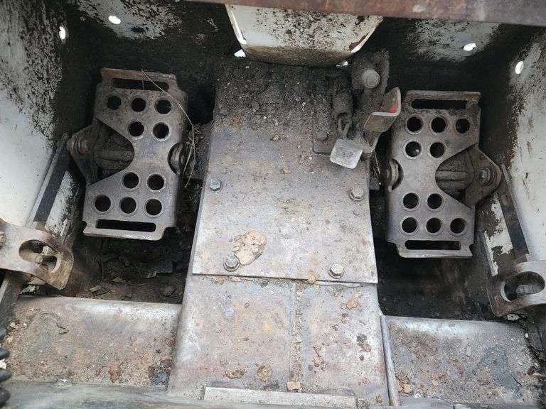 1998 Bobcat 753 Skid Loader, 1,500lb Lift, 45hp Kubota Diesel, 5,397