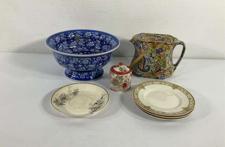 China group, England, Japan, and France, teapot marked Wade’s, hairline