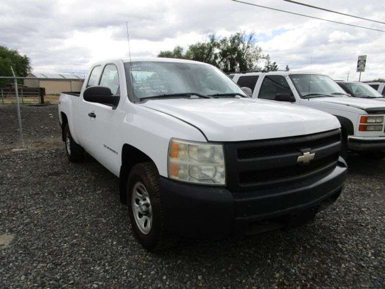 2008 CHEV SILVERADO 1500 EXT CAB, 4x4 - Heaverlo Northwest Auctions