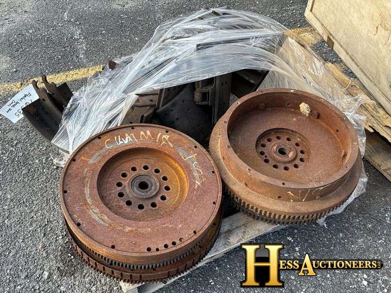 FLYWHEEL & BRAKE SHOE CORES TRUCK PART Hess Auctioneers