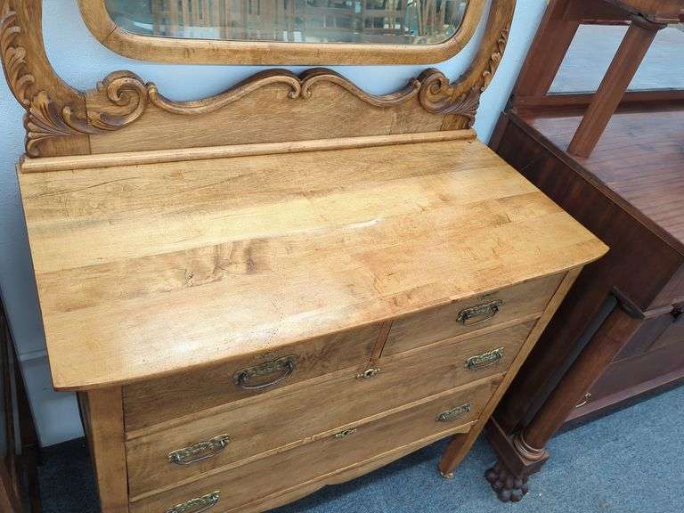 ANTIQUE WOODEN 4DRAWER DRESSER WITH HARP MIRROR (40"W X 72"T X 20"D