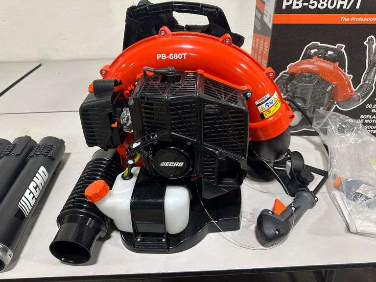 Echo PB-580 H/T Gas Powered Backpack Blower - Lambrecht Auction, Inc.