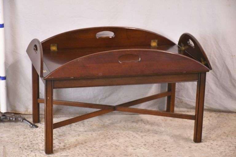 Cherry butler's tray style coffee table with "X" stretcher base; 14770