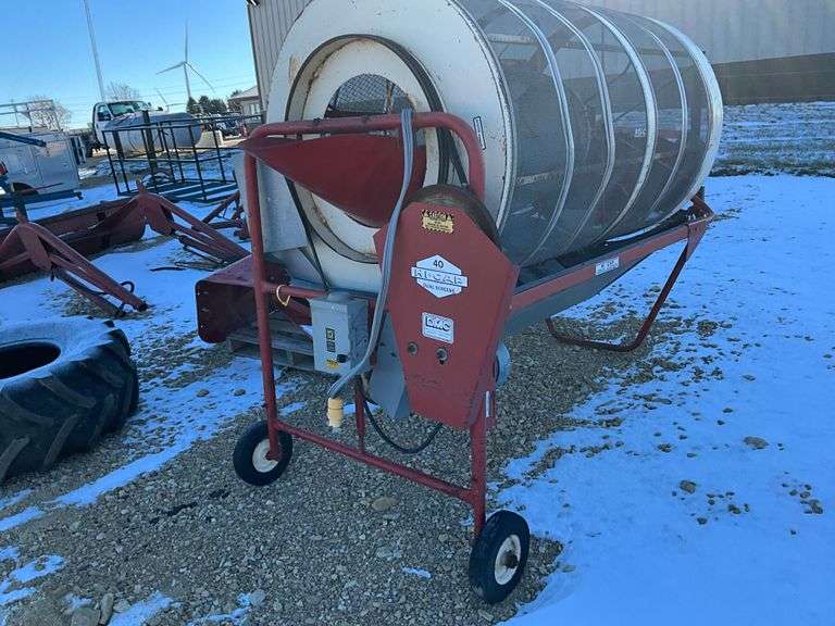 DMC Grain Screener Hamilton Auction Lot, 130 State HWY 16, Dexter, MN