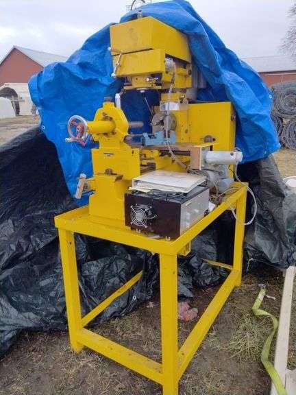 Shopmaster 2000 lathe/mill - Metzger Property Services, LLC