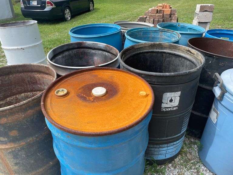 Barrel assortment plastic & metal PICK UP AT ALTERNATE LOCATION IN