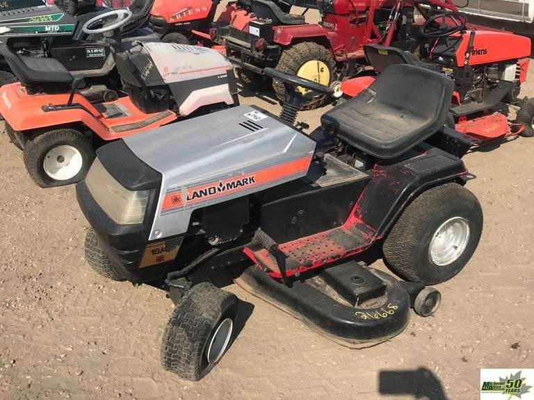 LandMark Riding Lawn Tractor Michener Allen Auctioneering Ltd