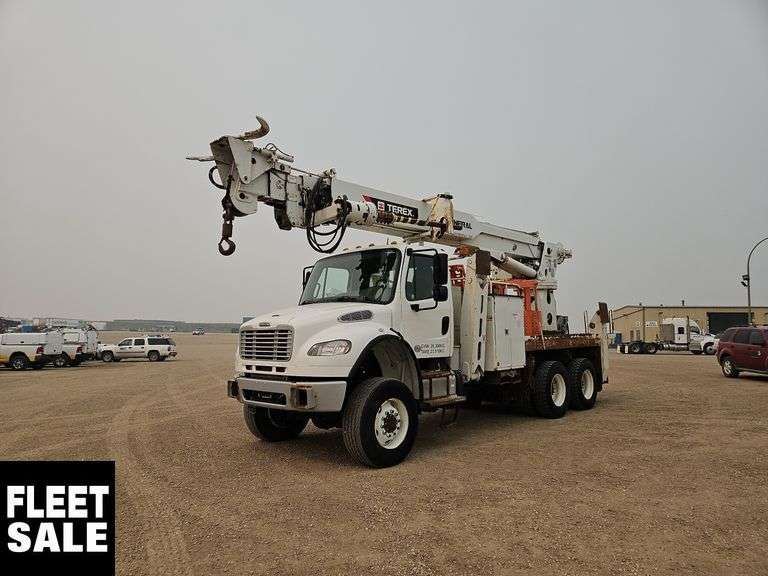 2015 Freightliner M2 106 6x6 T/A Digger Derrick Truck - Michener Allen